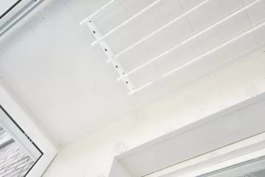 Отделка балкона панелями ПВХ с остеклением Provedal