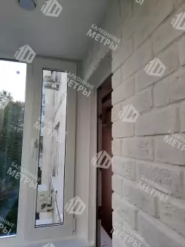 Отделка и остекление Г-образного балкона Отделка и остекление Г-образного балкона