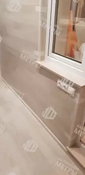 Панорамное остекление с тонировкой и отделка балкона Панорамное остекление с тонировкой и отделка балкона